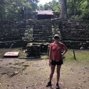 Meet your Posher, Sara